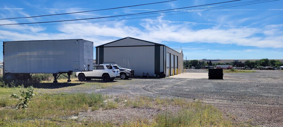 More Photos Of 3101 Vaughn Rd, Great Falls Flex For Sale