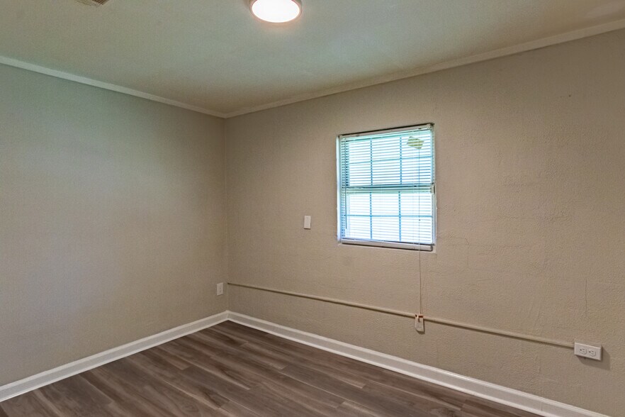 More Photos Of 20 Walker St, Augusta Apartments For Sale