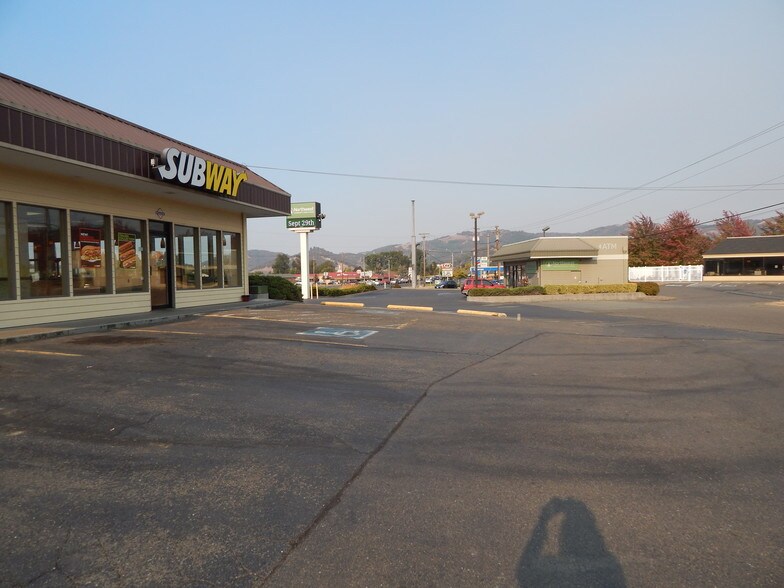 More Photos Of 4872 Grange Rd, Roseburg General Retail For Sale