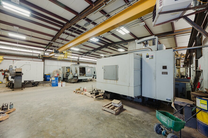 More Photos Of 12915 W County Road 122, Odessa Warehouse For Sale