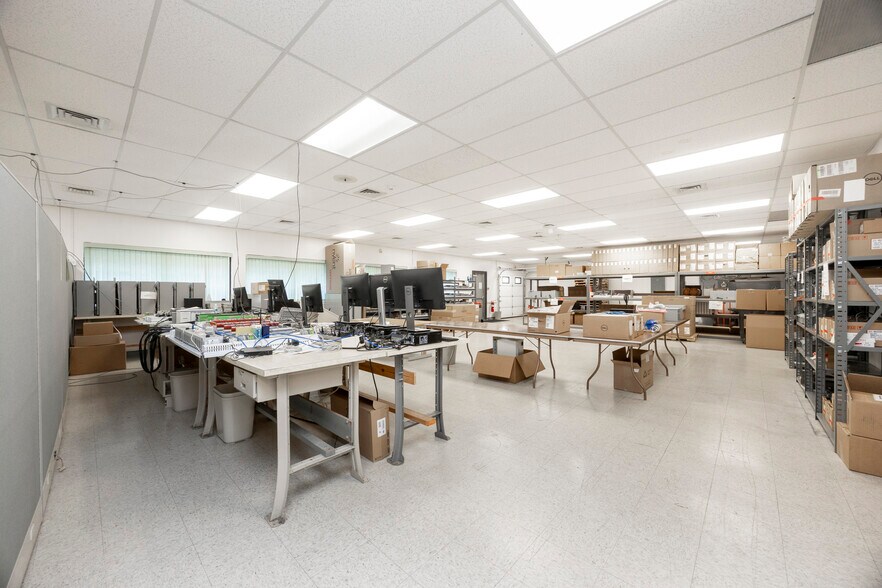 More Photos Of 220 Stahl Rd, Harleysville Research And Development For Sale