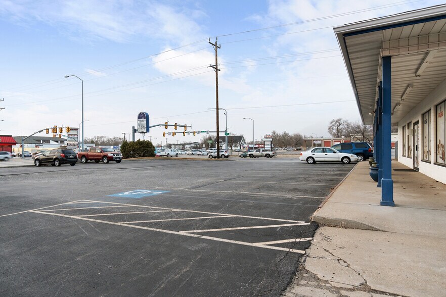 More Photos Of 208 S Washington Blvd, Ogden General Retail For Sale