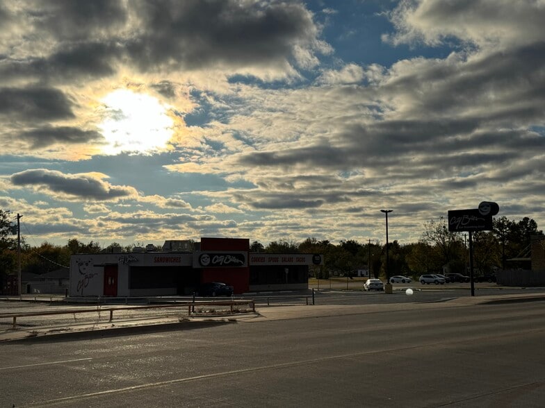 More Photos Of 2613 N Kickapoo Ave, Shawnee Land For Sale