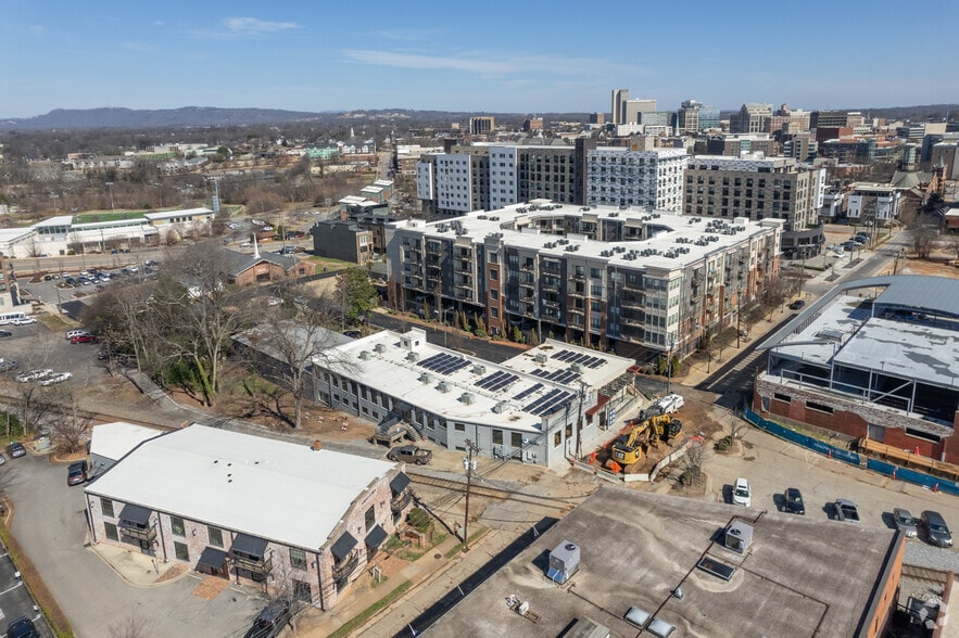 More Photos Of 504 Rhett St, Greenville Office For Lease