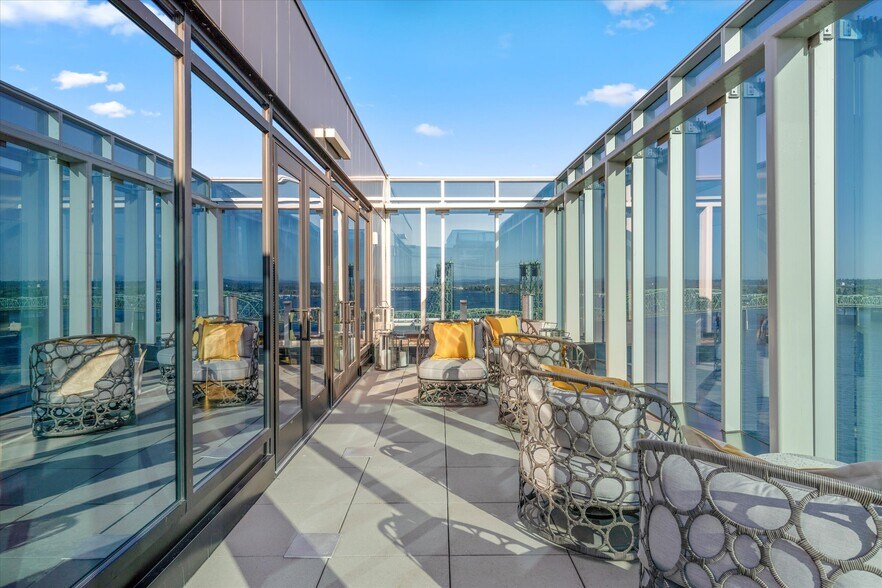 More Photos Of 590 Waterfront Way, Vancouver Multifamily For Sale