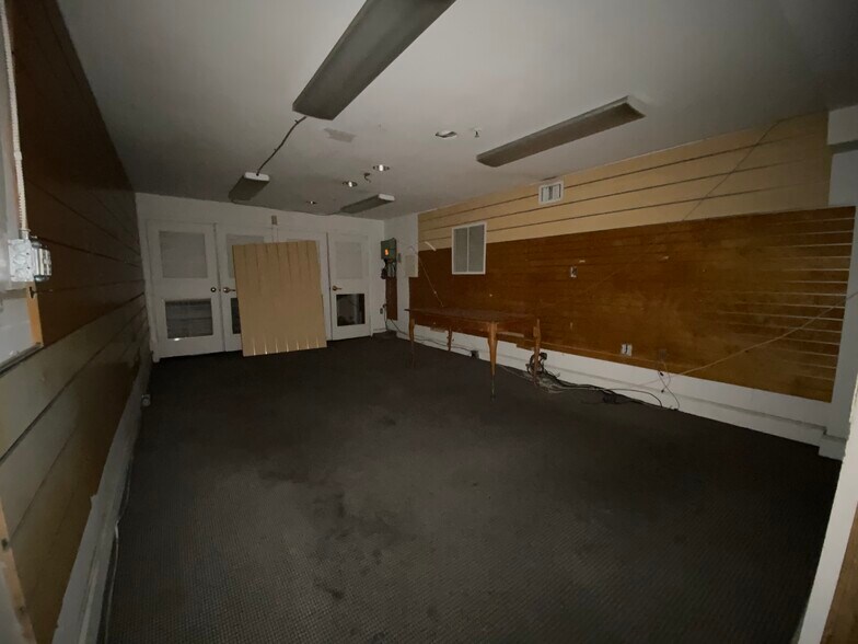 More Photos Of 400 Front St, Key West Storefront For Lease