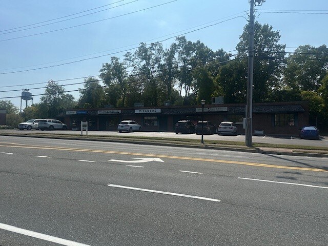 More Photos Of 3920 Kennett Pike, Wilmington Storefront For Lease