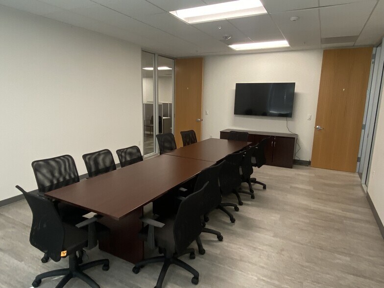More Photos Of 4129 E Van Buren St, Phoenix Office For Lease