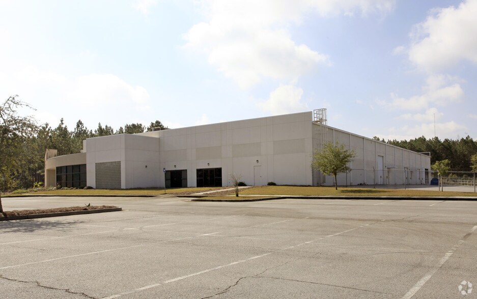 More Photos Of 103 Technology Dr, Hinesville Warehouse For Sale