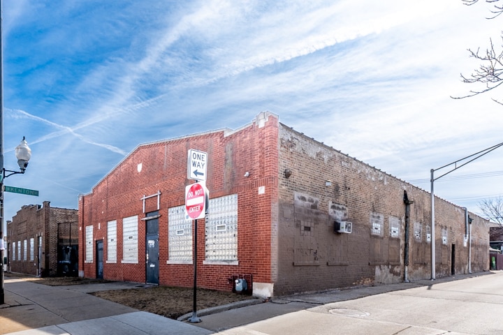 More Photos Of 4557 W Diversey Ave, Chicago Warehouse For Sale