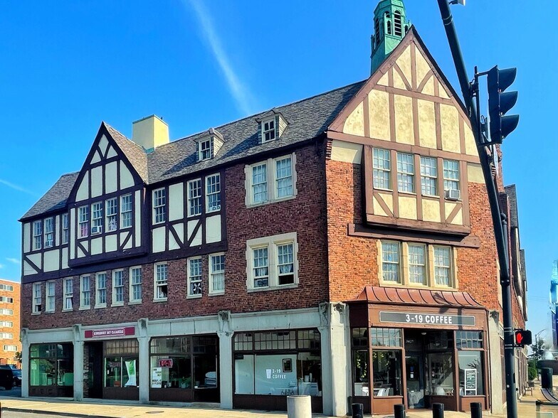 More Photos Of 3427 Lee Rd, Shaker Heights Apartments For Lease