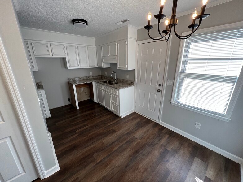 More Photos Of 1738 12th St, Cayce Apartments For Sale
