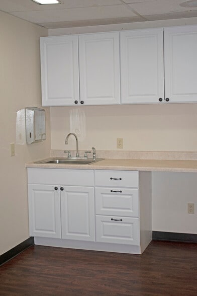 More Photos Of 4720 Hoen Ave, Santa Rosa Medical For Sale