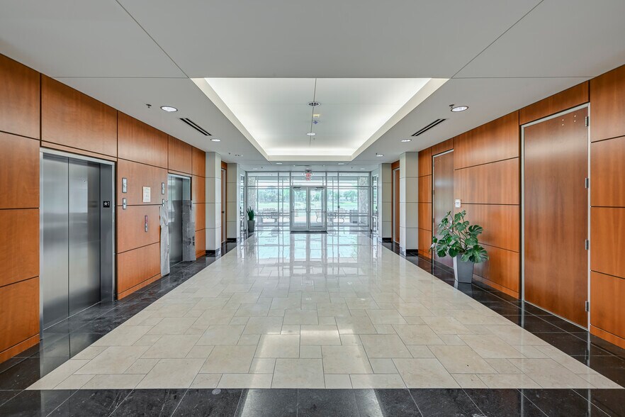 More Photos Of 2850 Lake Vista Dr, Lewisville Office Residential For Lease