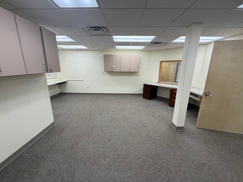 More Photos Of 651 S Center Ave, Somerset Medical For Sale