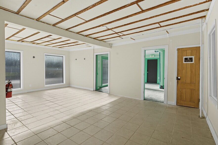 More Photos Of 1 Water St, New Paltz Storefront Retail Residential For Sale