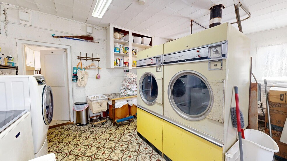 More Photos Of S5539 Us Hwy 14, Viroqua Hotel For Sale