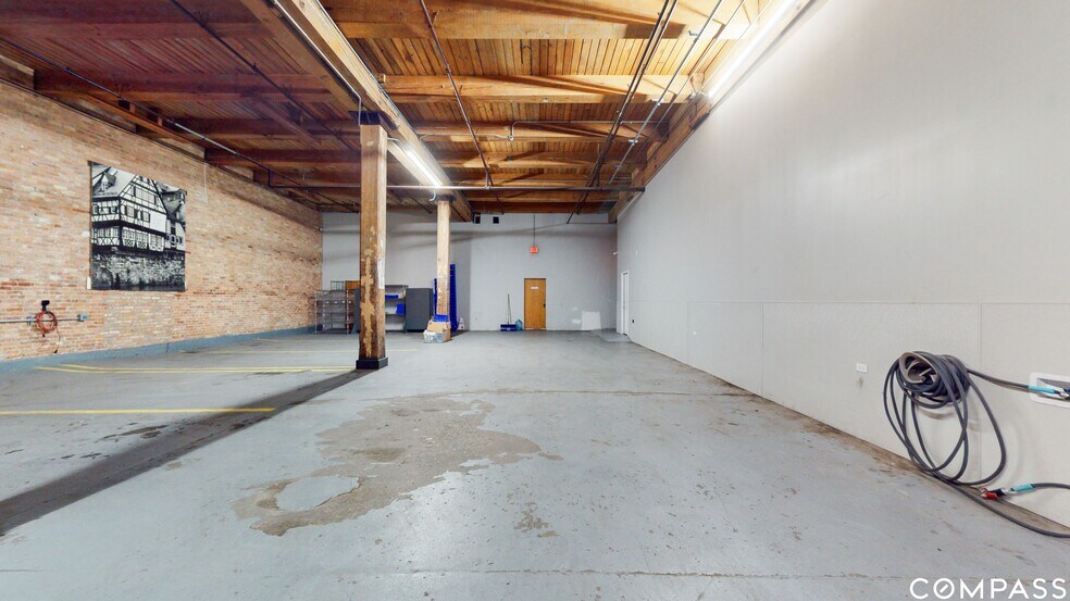 More Photos Of 2241 S Wabash Ave, Chicago Loft Creative Space For Sale