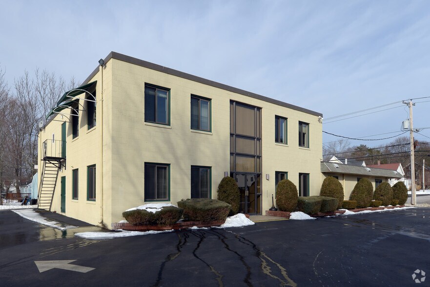 More Photos Of 168-170 South St, Plainville Office For Lease