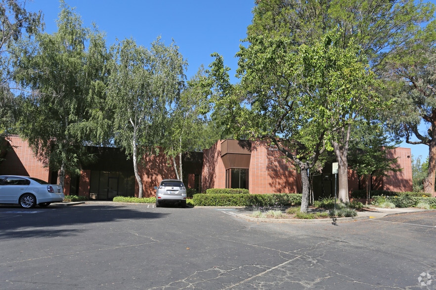 More Photos Of 400-404 N Wiget Ln, Walnut Creek Medical For Lease