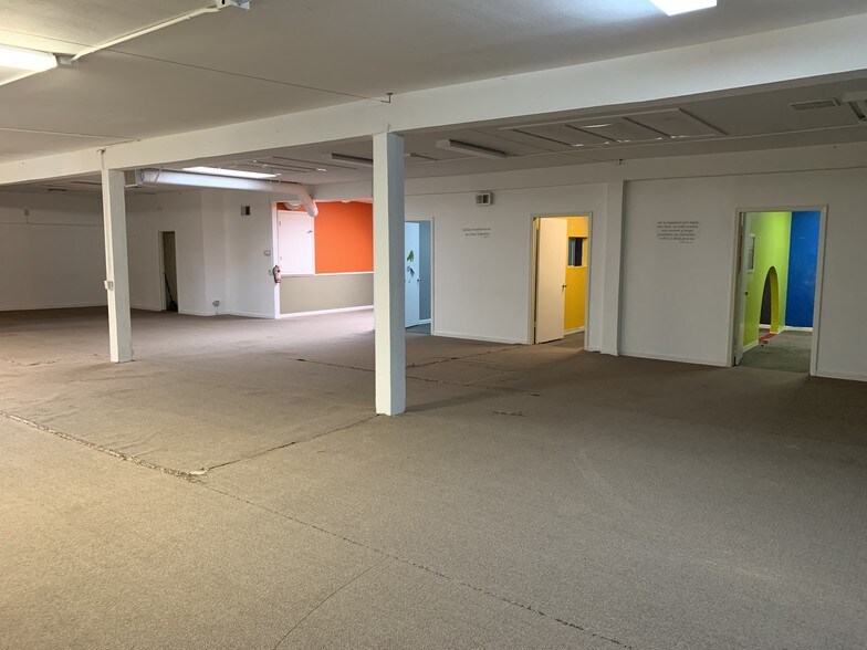 More Photos Of 5935-5937 Mission St, Daly City Warehouse For Lease