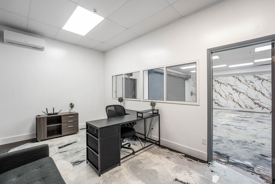 More Photos Of 1800-1812 SW 7th Ave, Pompano Beach Warehouse For Sale