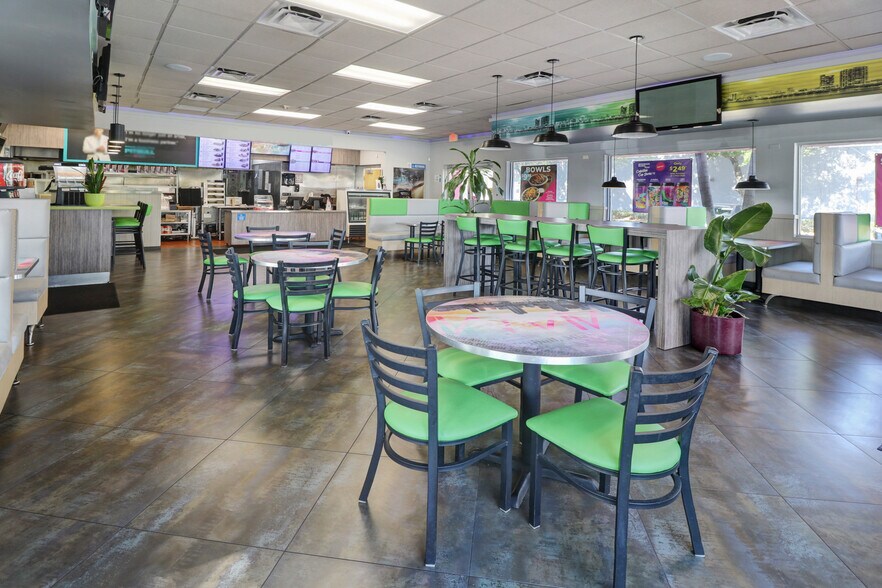 More Photos Of 750 W Sample Rd, Pompano Beach Fast Food For Lease