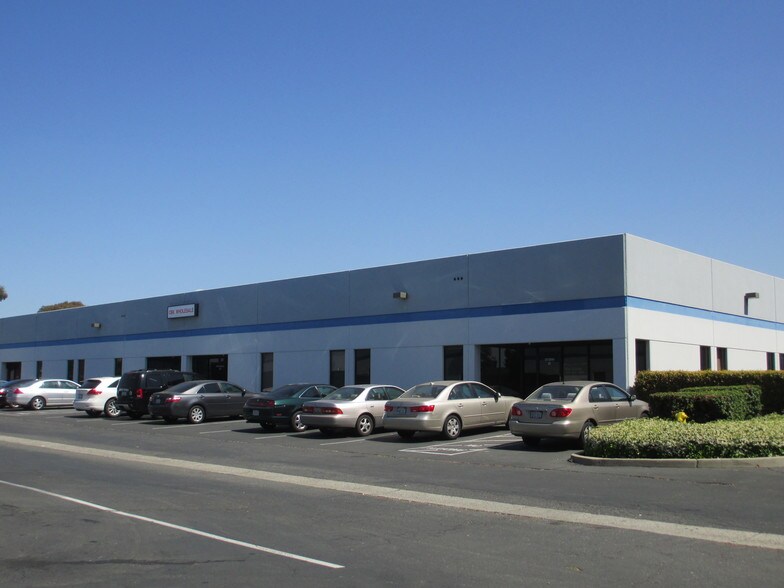 More Photos Of 37300 Cedar Blvd, Newark Unknown For Lease