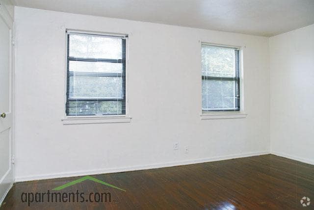 More Photos Of 35 Woodland Dr, Hartford Apartments For Sale