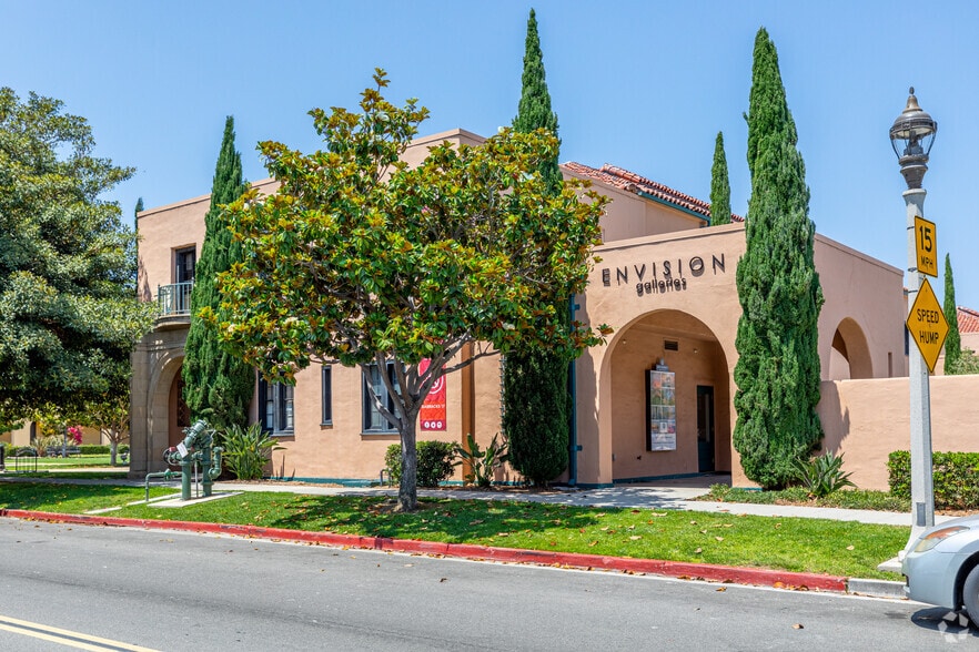 More Photos Of 2820 Historic Decatur Rd, San Diego Unknown For Lease