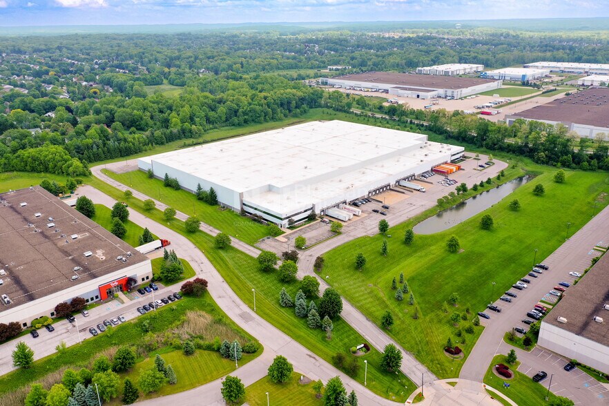 More Photos Of 30320 Emerald Valley Pky, Solon Warehouse For Lease