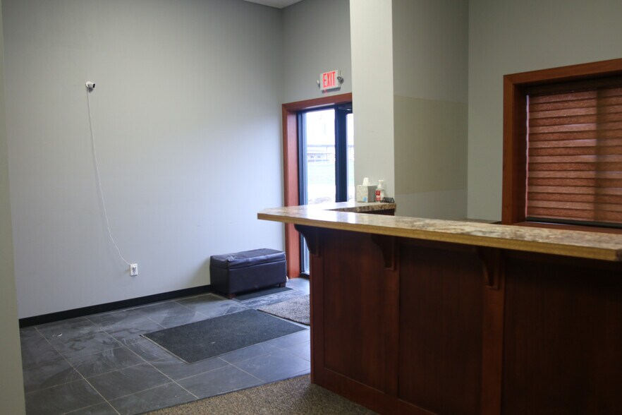 More Photos Of 501 N 16th St, Beresford Warehouse For Sale