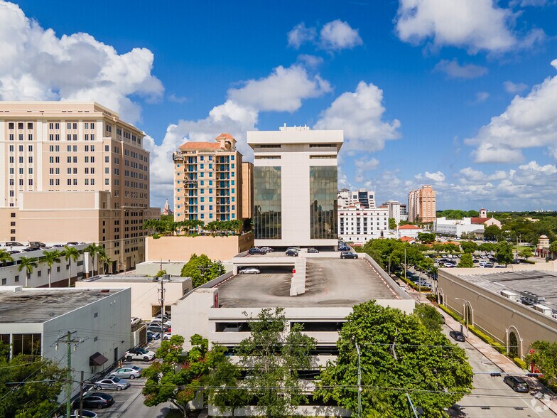 More Photos Of 2655 Le Jeune Rd, Coral Gables Office For Lease