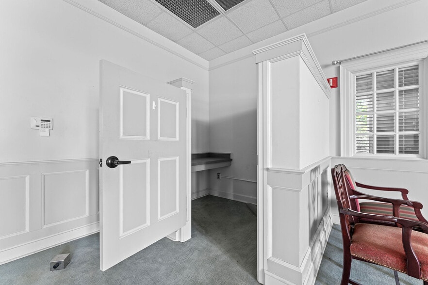 More Photos Of 8710 Hwy 69 S, Tuscaloosa Bank For Sale