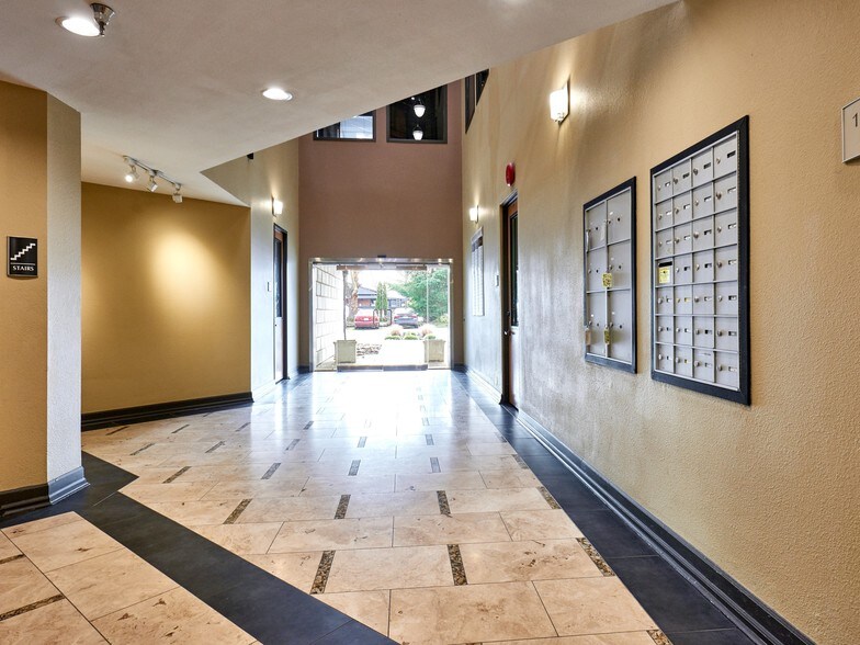 More Photos Of 8196 SW Hall Blvd, Beaverton Office For Lease