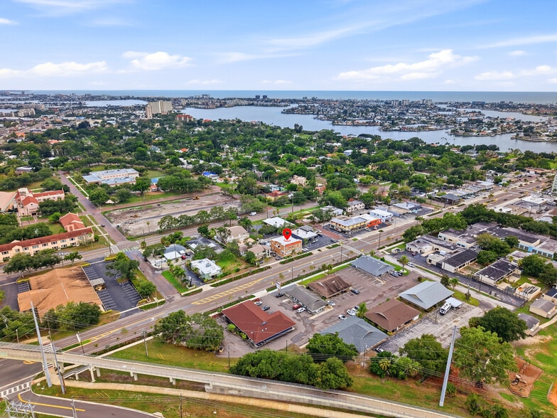More Photos Of 7024 Central Ave, Saint Petersburg Medical For Sale