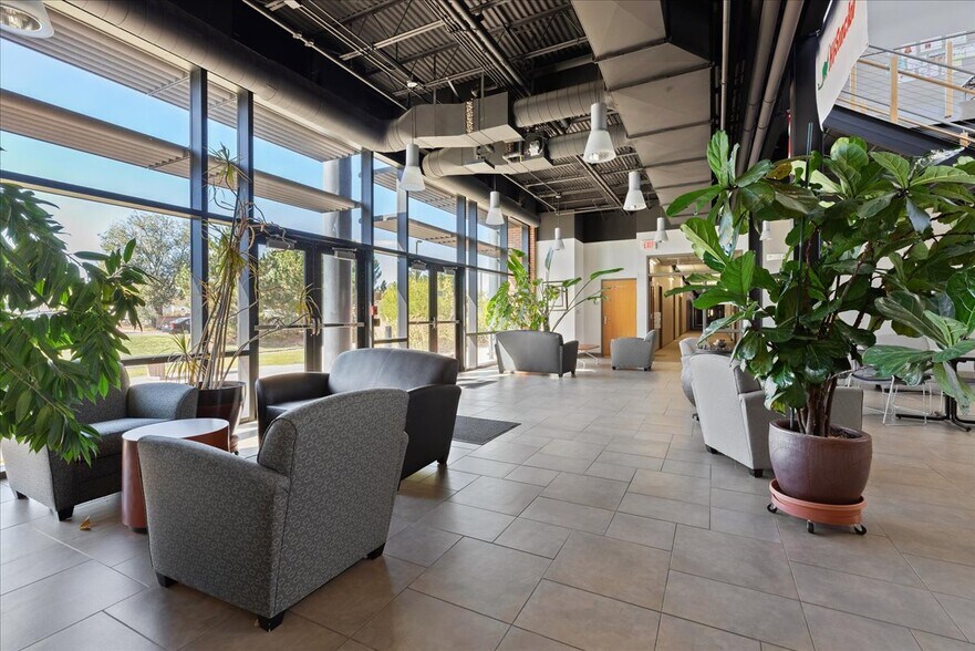 More Photos Of 300 Morrie Ave, Cheyenne Office For Sale