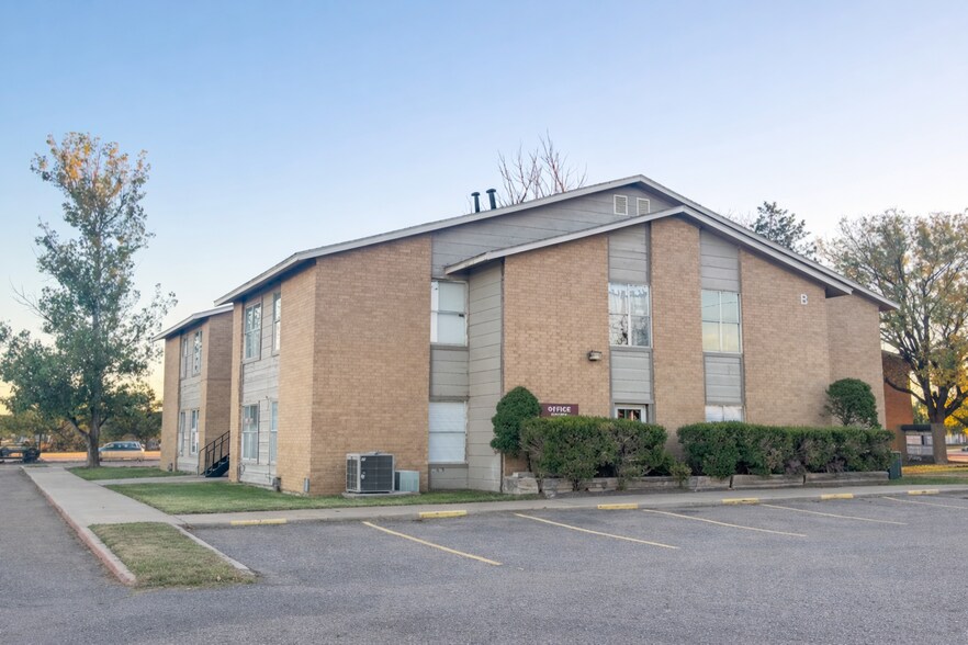 More Photos Of 2201 SW 15th Ave, Perryton Apartments For Sale