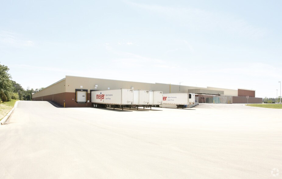 More Photos Of 4141 Morrish Rd, Swartz Creek Supermarket For Lease