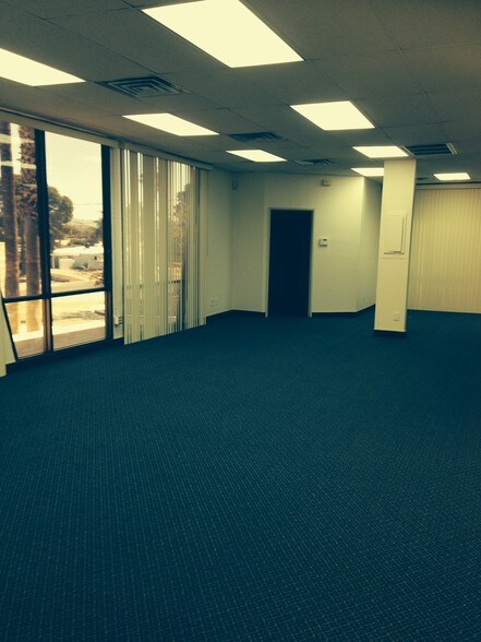 More Photos Of 1700 E Desert Inn Rd, Las Vegas Office Residential For Lease