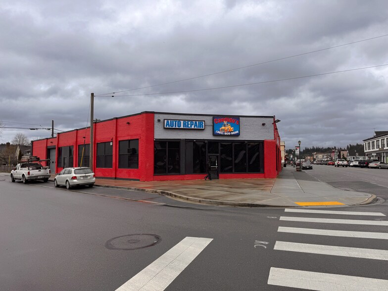 More Photos Of 225 W Main St, Monroe General Retail For Sale