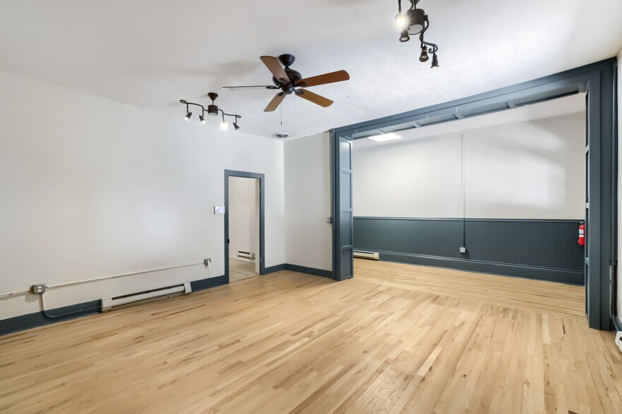 More Photos Of 1114 Washington Ave, Golden Storefront Retail Office For Lease