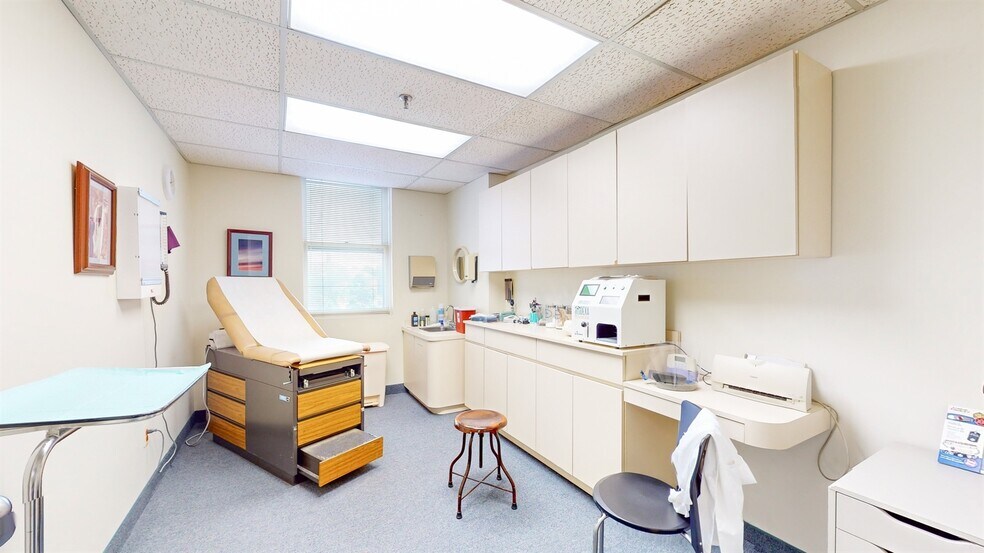More Photos Of 15-01 Broadway, Fair Lawn Medical For Sale