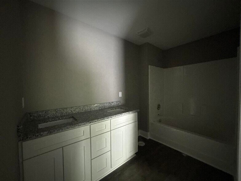 More Photos Of 1344 Park St, Bowling Green Multifamily For Sale