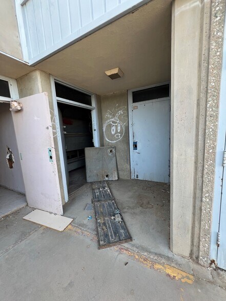 More Photos Of 401 S 3rd St, Blythe Religious Facility For Sale