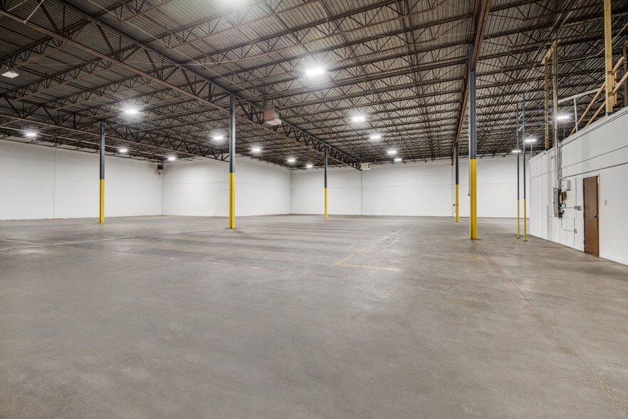 More Photos Of 5145 Norwood Rd, Dallas Industrial For Sale