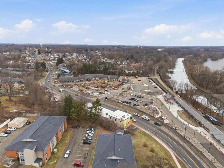More Photos Of 246-250 Main St, Windsor Locks Storefront Retail Office For Sale