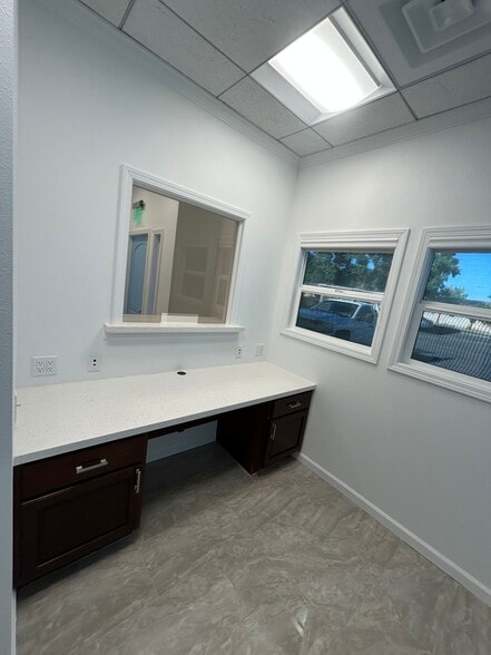 More Photos Of 1818 Grand Canal Blvd, Stockton Office For Lease