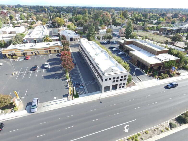 More Photos Of 1500 S Mooney Blvd, Visalia Office For Sale