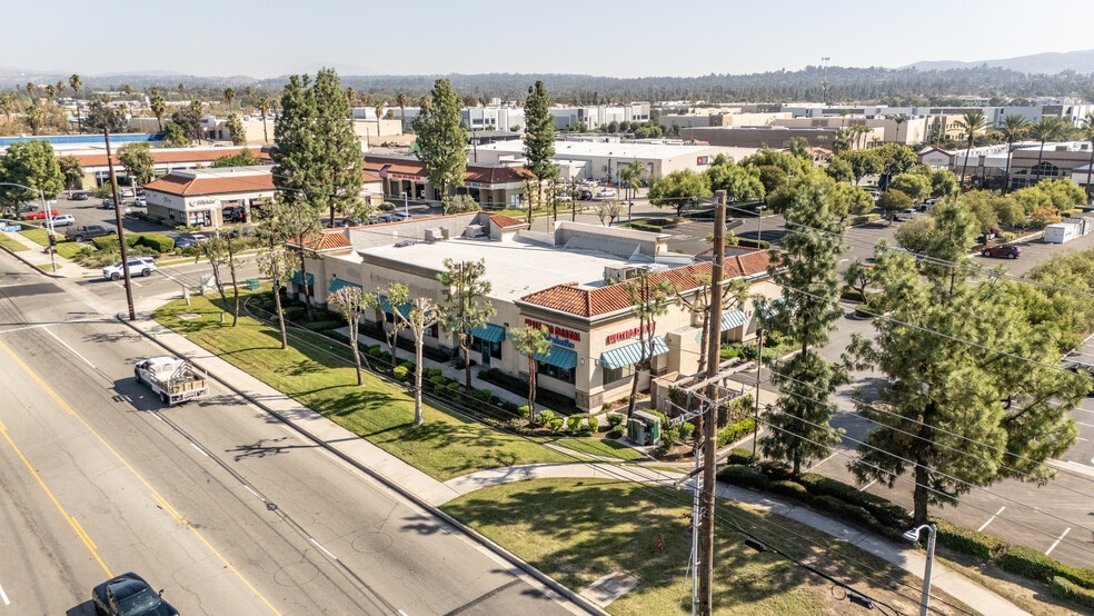More Photos Of 1715 W Redlands Blvd, Redlands Storefront Retail Office For Lease